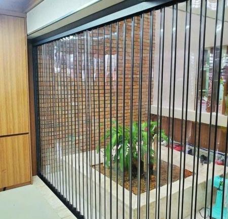 Vách Ngăn Trong Suốt Dạng Xếp (Di Động)3-Vach-ngan-trong-suot