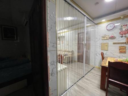 Vách Ngăn Trong Suốt Dạng Xếp (Di Động)xep-la-nhua-trong-suot-768x576